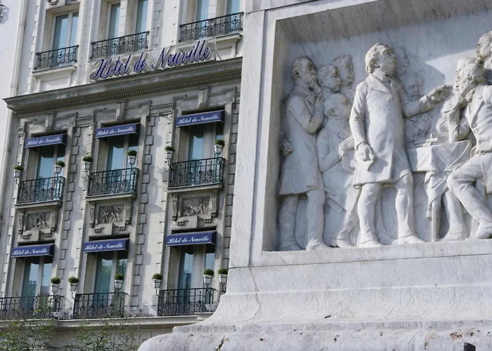Hotel De Neuville Arc De Triomphe Parijs